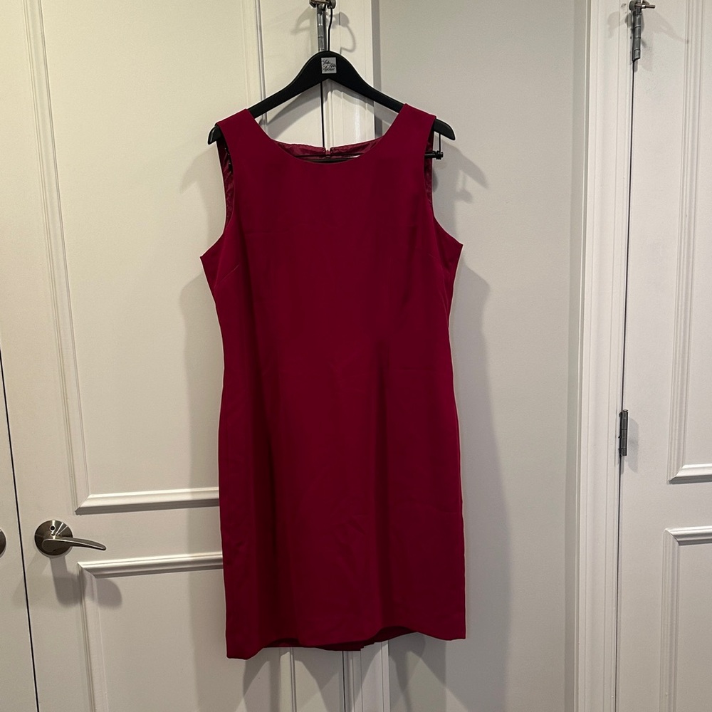 Jones Studio Sleeveless Wine Color Midi Dress